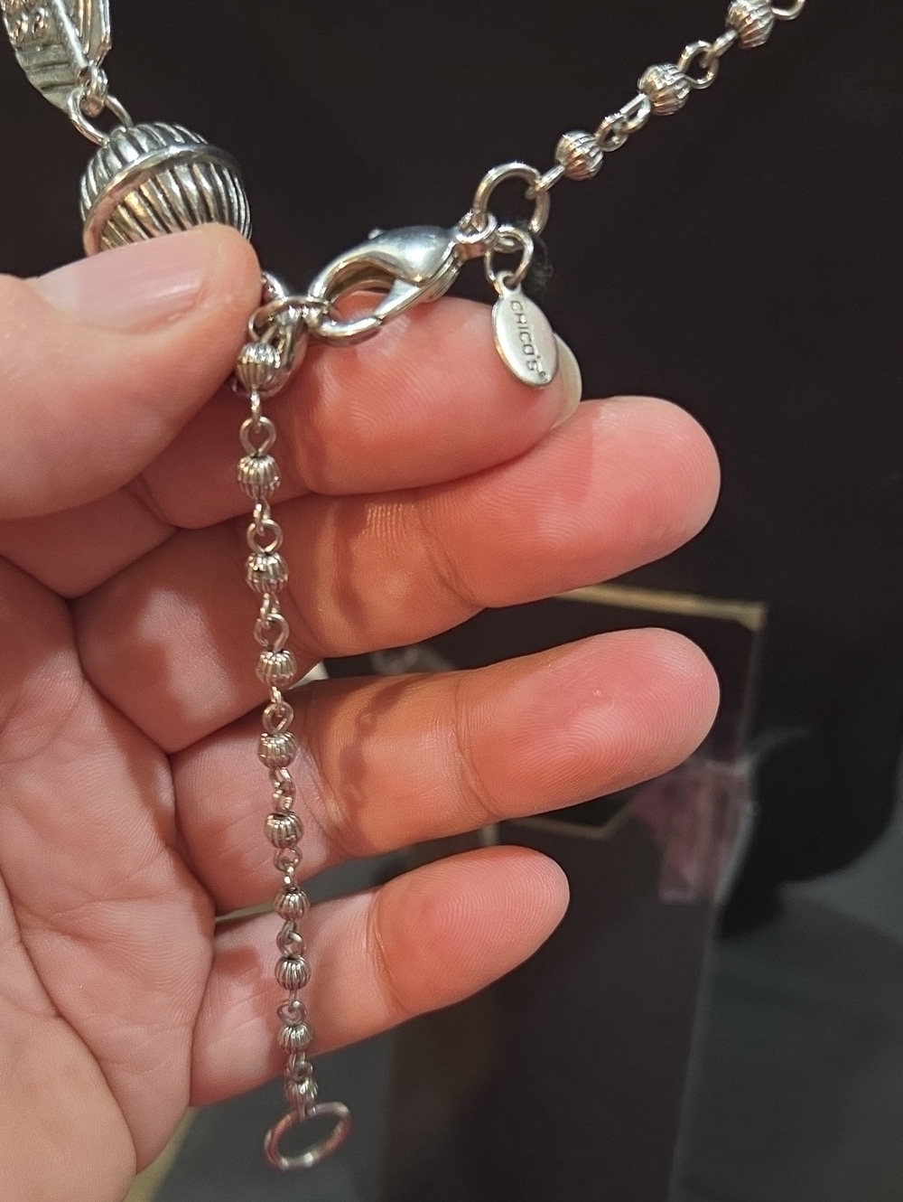 CHICO'S STATEMENT NECKLACE - Picture 3 of 3